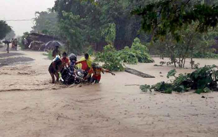 बिहार में बाढ़ से 418 लोगों की मौत, डेढ़ करोड़ से ज्यादा प्रभावित