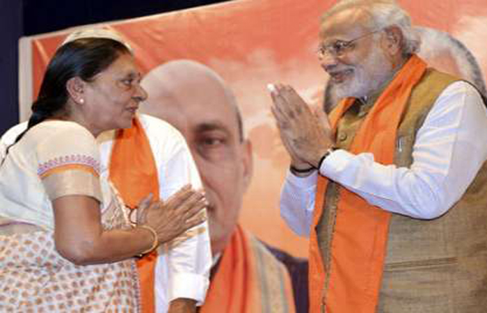 BJP ने पूर्व सीएम आनंदीबेन का टिकट काटा