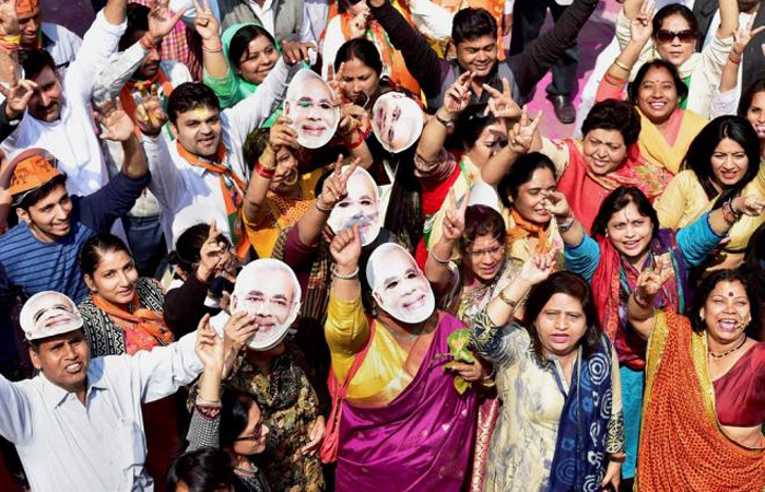 गुजरात में बीजेपी नेता और कार्यकर्ताओं में हो गया पंगा!