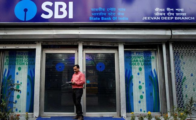 न्यूनतम बैलेंस पर एसबीआई ने जारी किया नया फरमान, एक अप्रैल से लागू