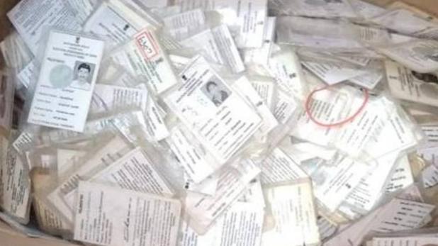 कर्नाटक चुनावः हजारों फर्जी वोटर कार्ड बरामद, कांग्रेस के मुताबिक फ्लैट भाजपा कार्यकर्ता का