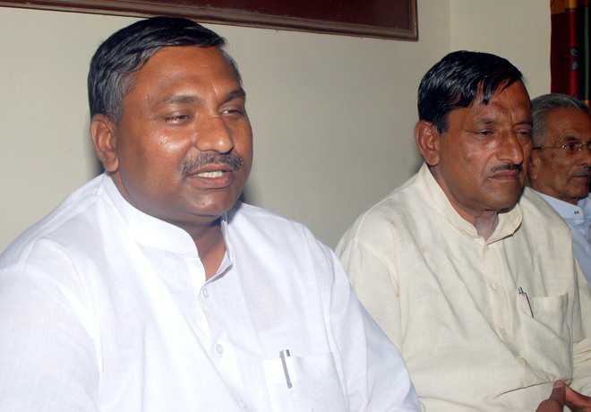 दो बार निष्कासित बसपा एमएलए की पार्टी में वापसी