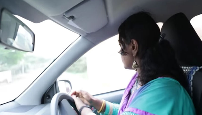 OLA कैब ड्राइवर ने की महिला के साथ ऐसी हरकत