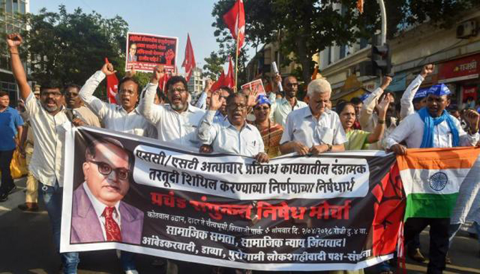 SC-ST एक्ट में होगा बदलाव, कैबिनेट ने संशोधन को दी मंजूरी, इसी सत्र में होगा पेश