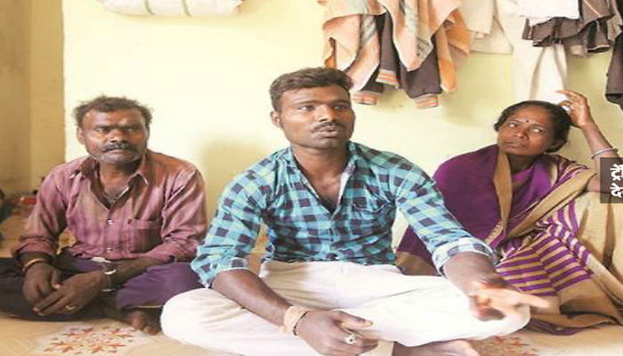 पुणे में ईंट भट्टा मालिक ने मजदूर को मानव मल खिलाया