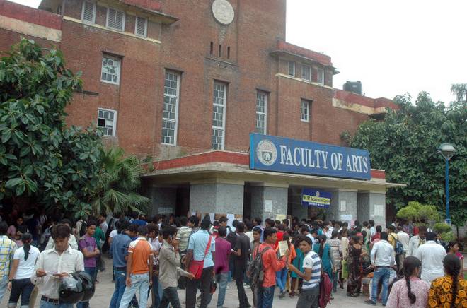 बहुजन विद्यार्थियों को आरक्षण के मुताबिक दाखिला नहीं दे रहा दिल्ली विश्वविद्यालय