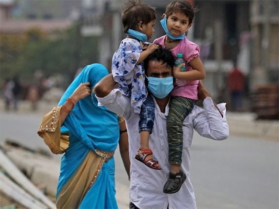 घर लौटे मजदूर अब पलायन से पहले कई बार सोचेंगे, पढ़िए, एक अधिकारी का अनुभव