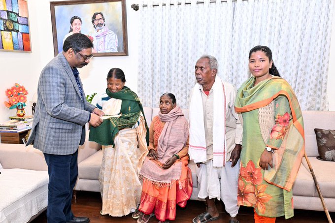 सविता कच्छप के सपनों को हेमंत सोरेन ने दी उड़ान